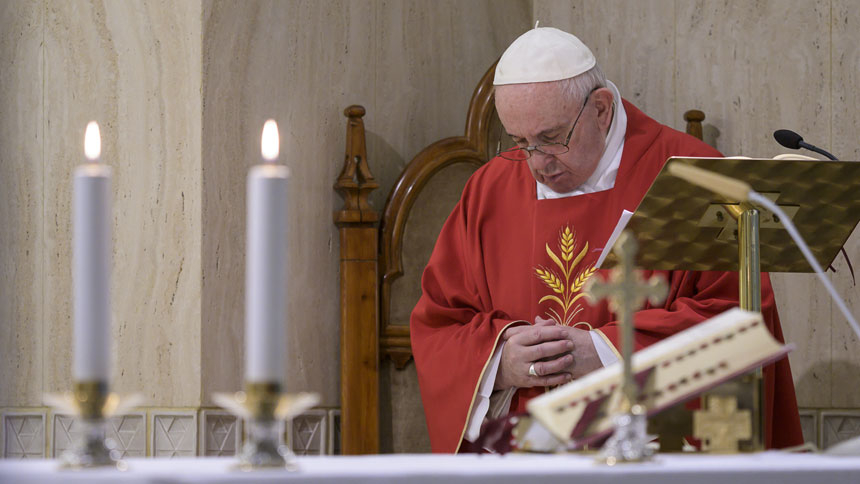 Pope joins interreligious prayer, begging God to end pandemic