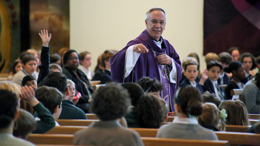 Bishop Zarama celebrates multicultural Mass at St. Thomas More School