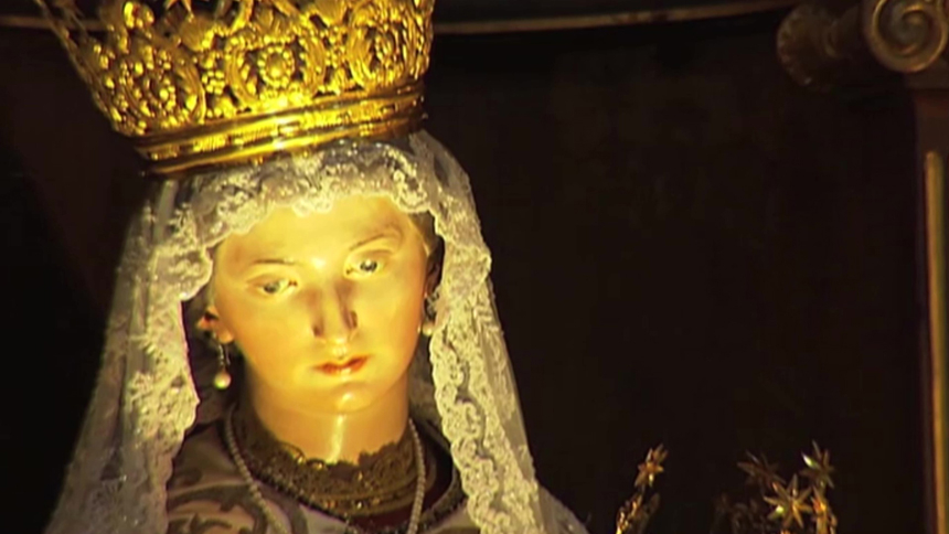 The worldwide Marian devotion shared by Popes