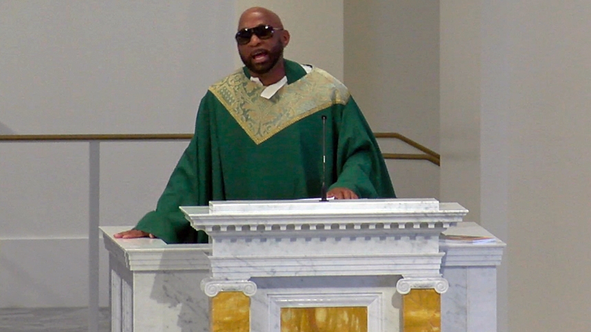 ‘He walked with Jesus’: For MLK celebration, Father Lee visits diocese