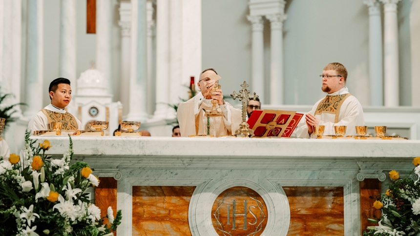 Chrism Mass draws Catholics from each deanery