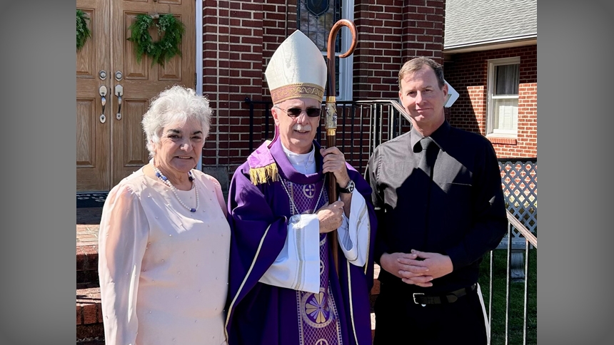 Bishop celebrates sacrament of confirmation in Elizabethtown