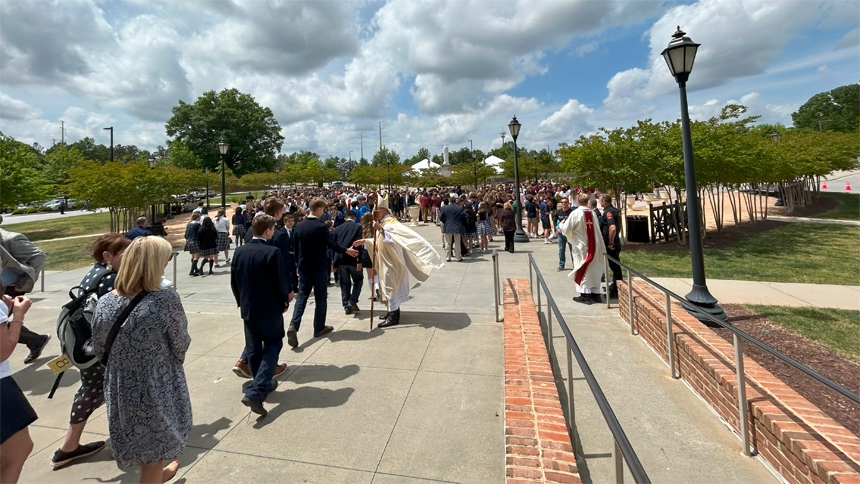 Graduating 8th graders celebrate at cathedral