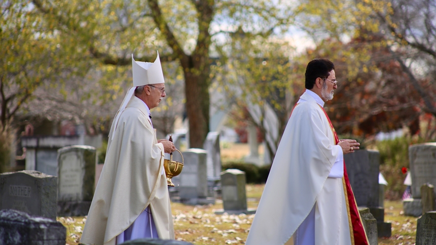 Diocese remembers deceased clergy on Feast of All Souls in centennial year